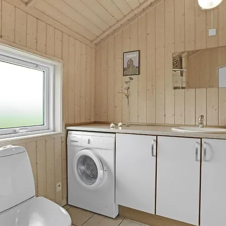 Three-bedroom In * Allinge-Sandvig