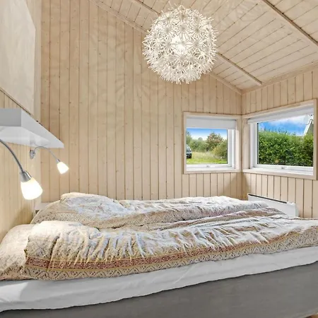 Cozy Home In Allinge With Kitchen