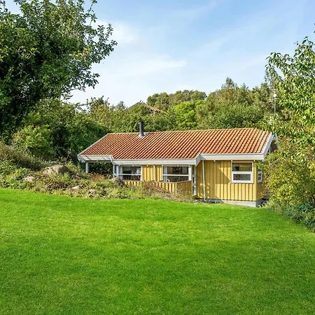 Tatil Evi Cozy Home In Allinge With Kitchen *