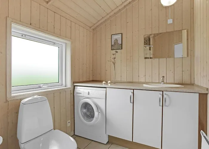 Three-bedroom In * Allinge-Sandvig